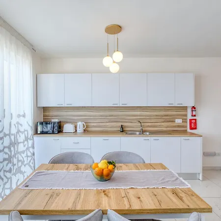 Blu Mar Sea View St Paul's Bay