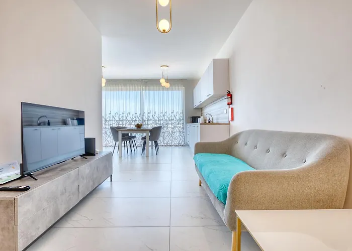 Blu Mar Sea View Apartment St. Paul's Bay