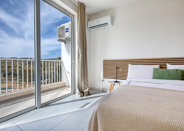 Blu Mar Sea View Apartment St. Paul's Bay